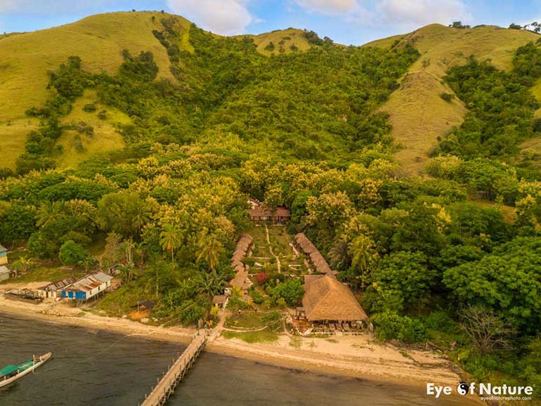 eco friendly resort komodo