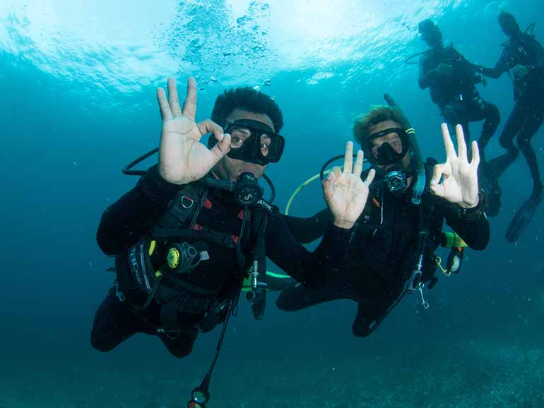 diving the scuba junkie way